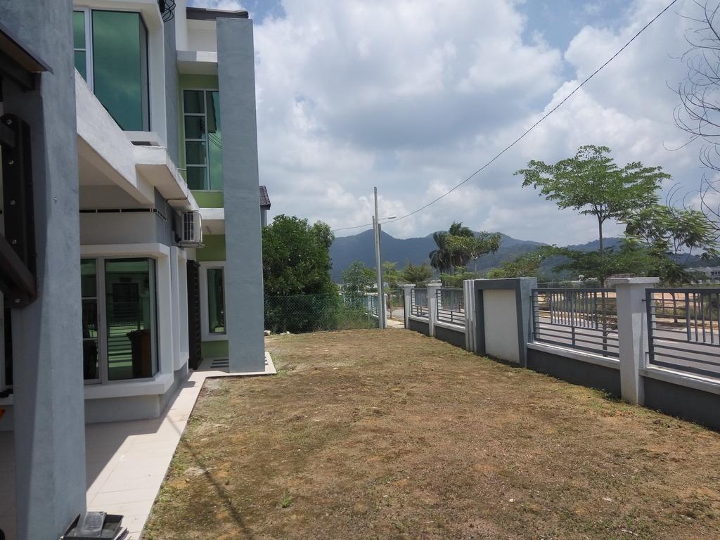 Impianacasa Kluang Homestay المظهر الخارجي الصورة