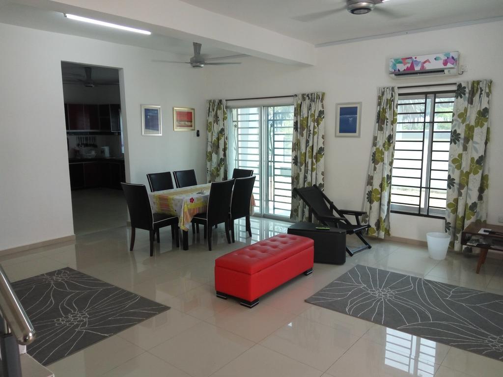 Impianacasa Kluang Homestay المظهر الخارجي الصورة