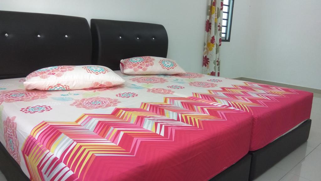 Impianacasa Kluang Homestay المظهر الخارجي الصورة
