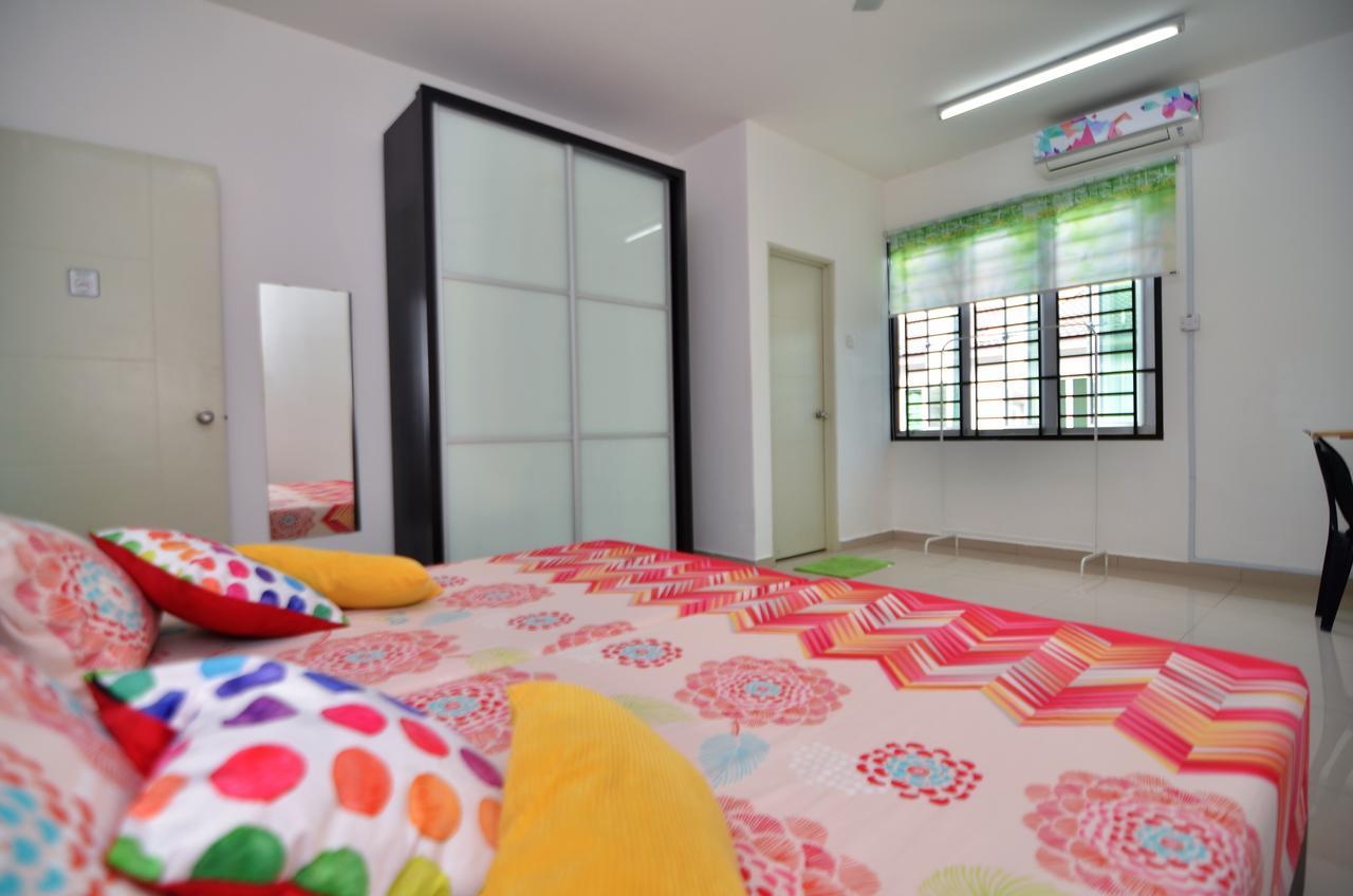Impianacasa Kluang Homestay المظهر الخارجي الصورة