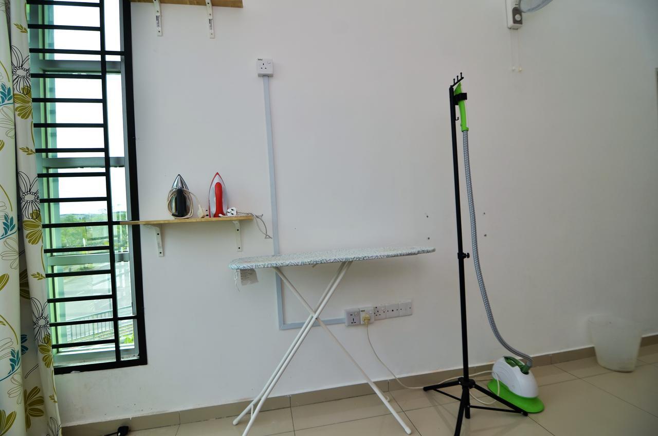 Impianacasa Kluang Homestay المظهر الخارجي الصورة