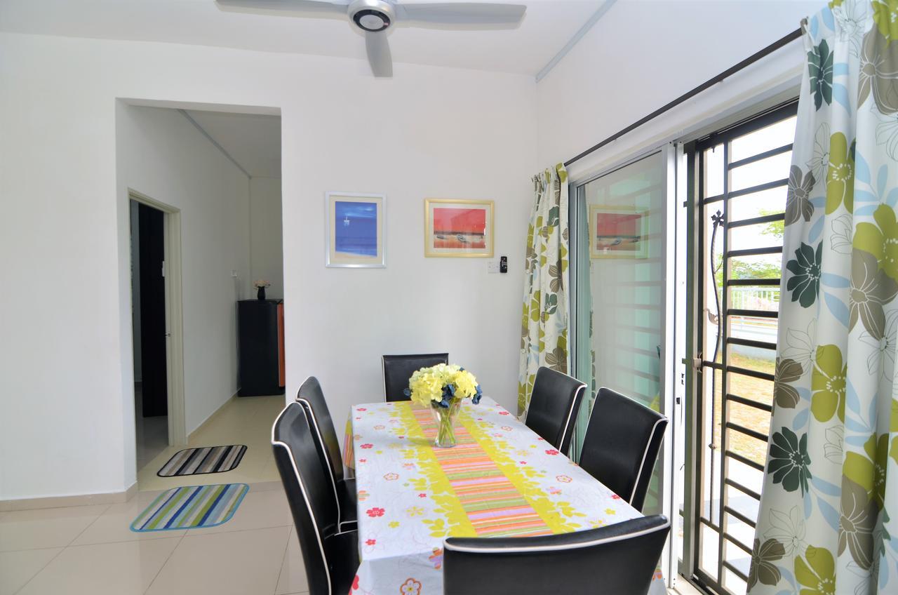 Impianacasa Kluang Homestay المظهر الخارجي الصورة